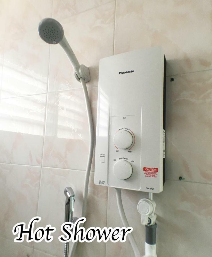 Lavender Green Home Malacca Екстериор снимка