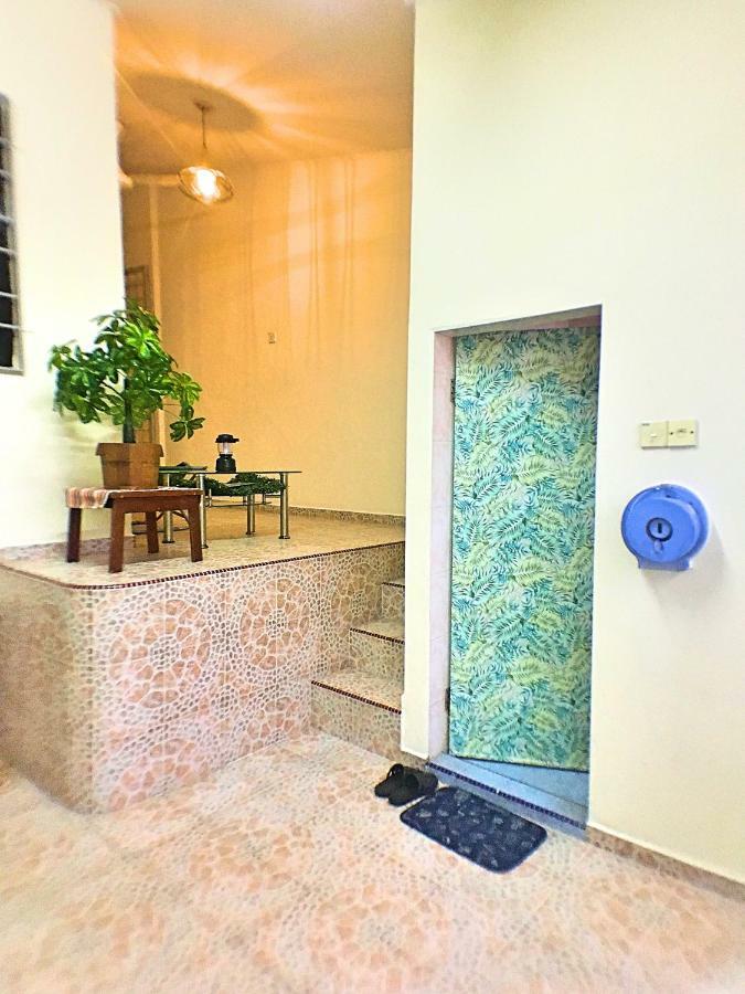 Lavender Green Home Malacca Екстериор снимка