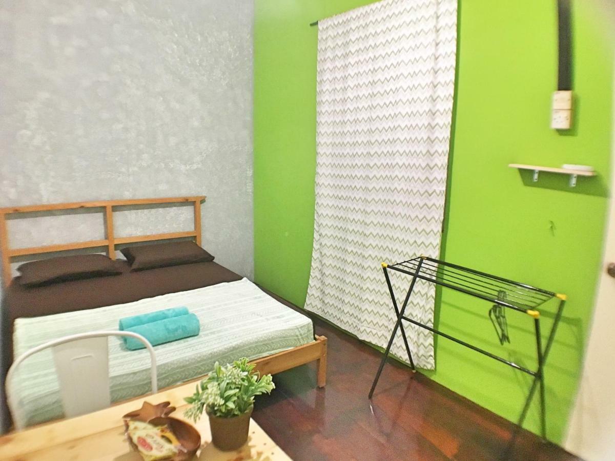 Lavender Green Home Malacca Екстериор снимка
